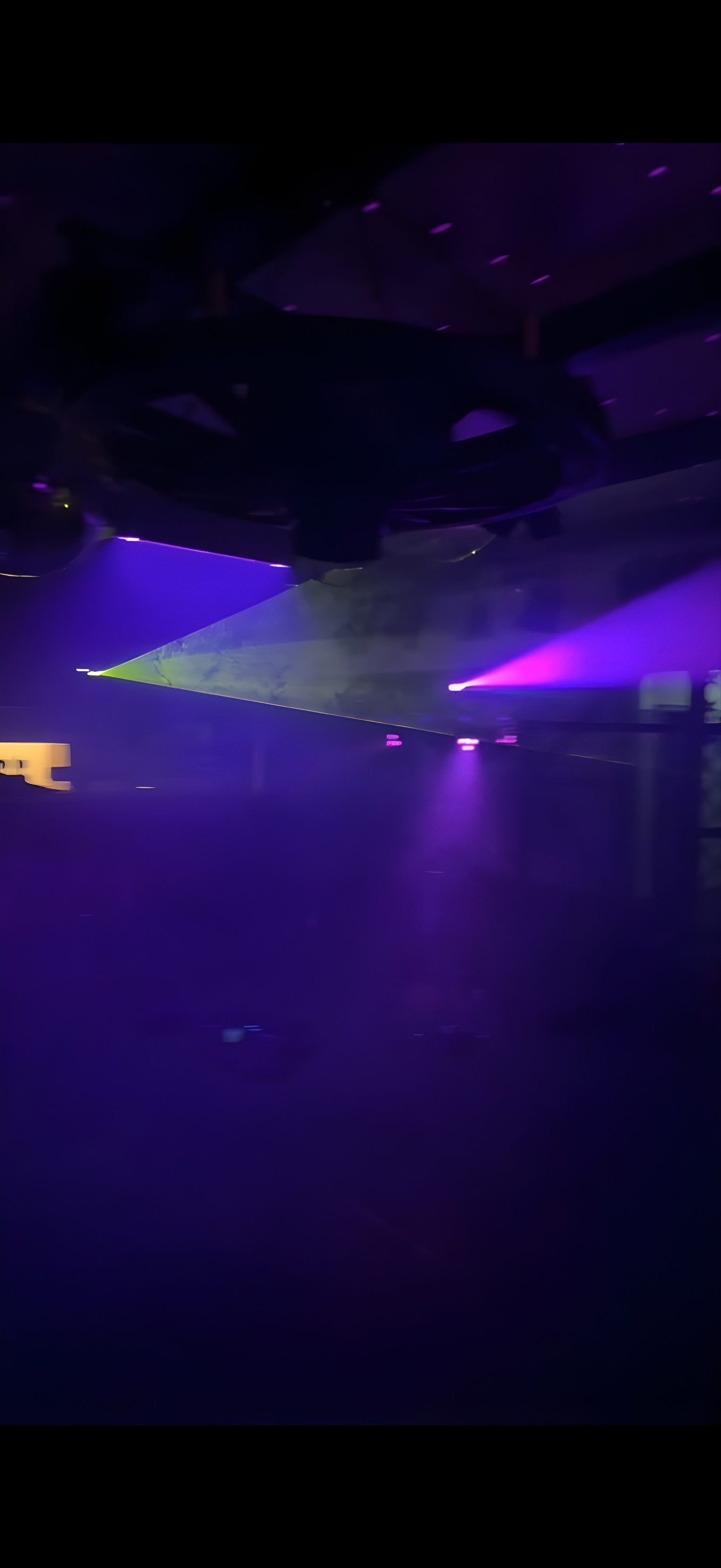 Laser og røg til konfirmationsfest
